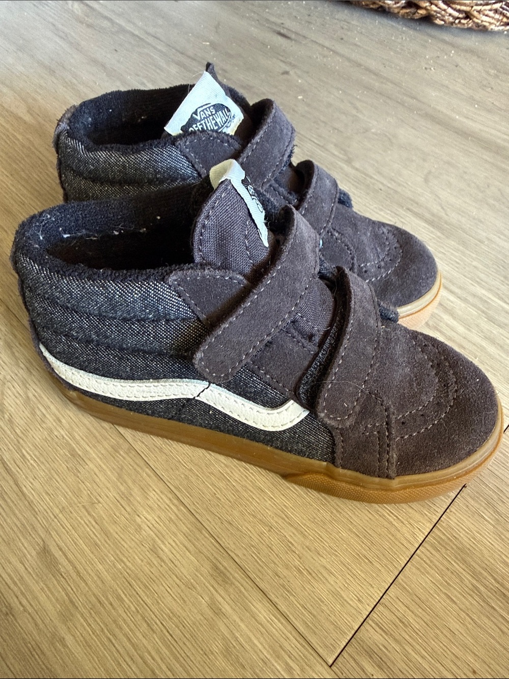 Vans Kids Mid-Top Sneakers in Charcoal with White Stripe